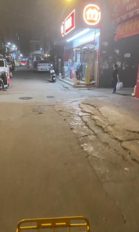 白云快餐小店-买色网