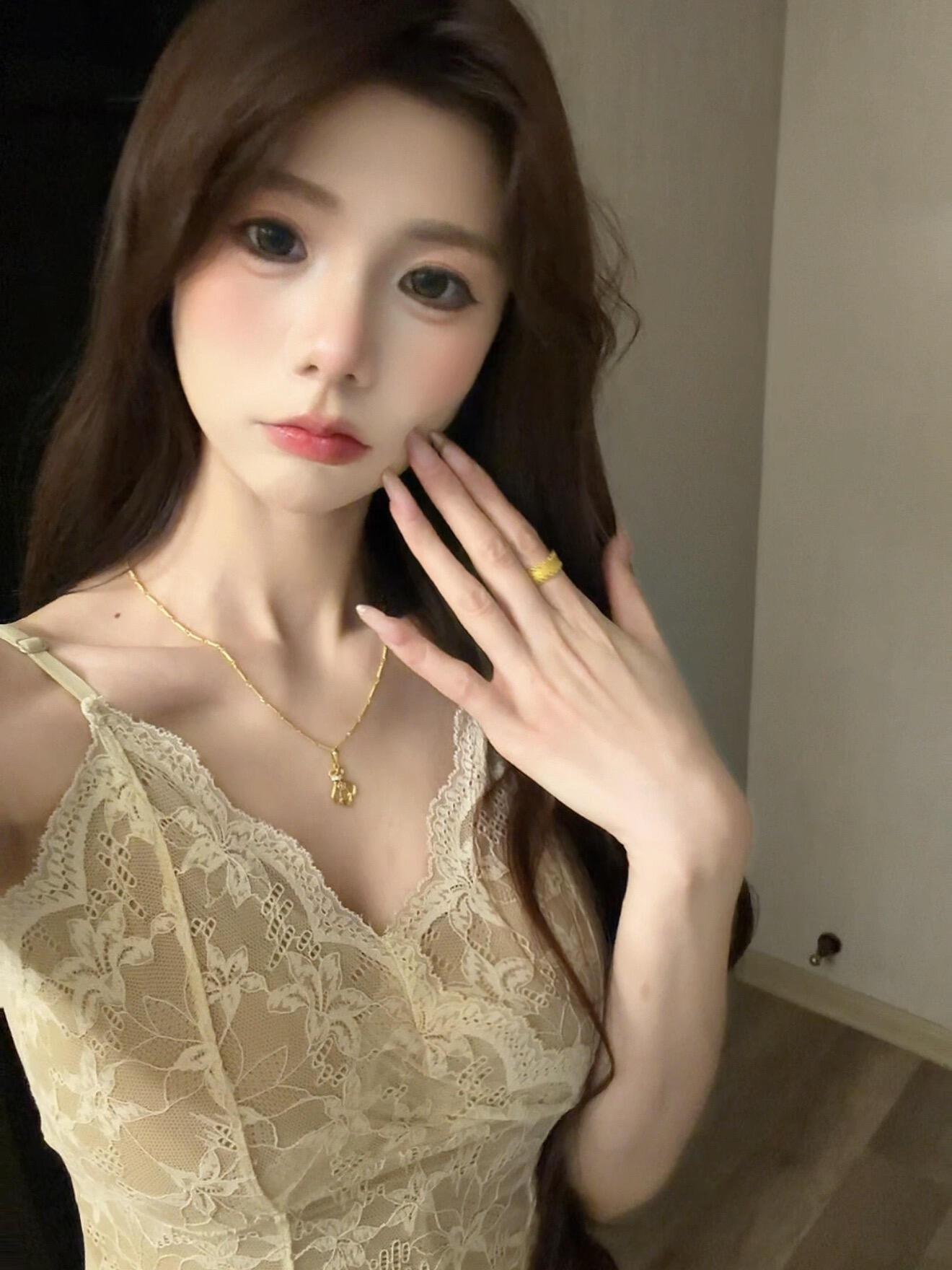 清纯大胸妹身材性感-买色网
