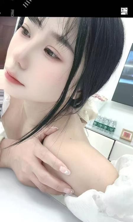 西三环很骚的妹妹-买色网