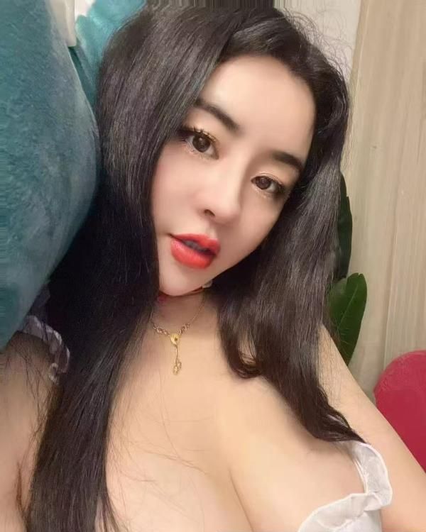 性感尤物卡卡-买色网