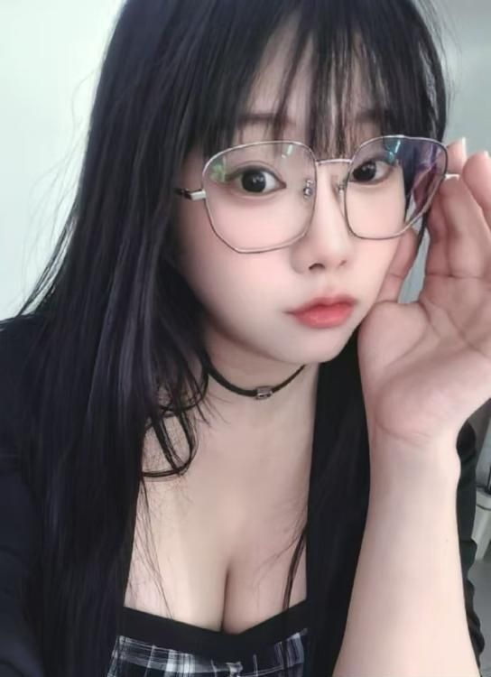 眼镜妹萌萌-买色网
