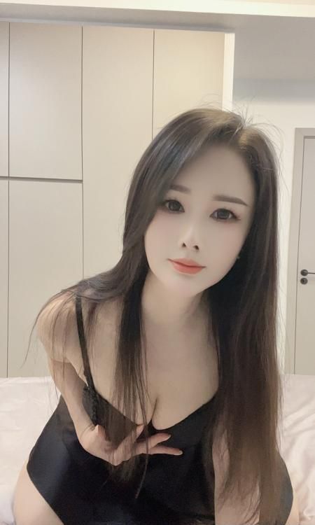 上城舌吻香臀妹子-买色网