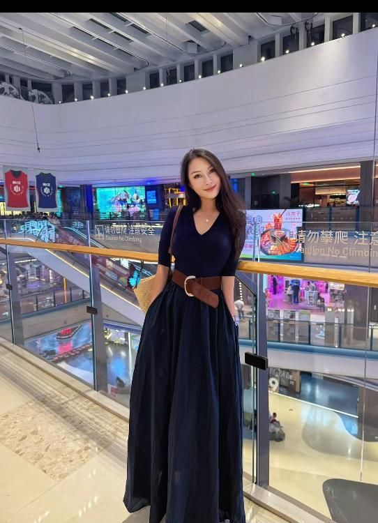 渝北气质反差美骚女-买色网