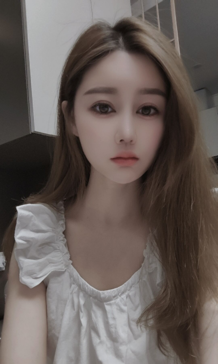 三点粉Vivian-买色网
