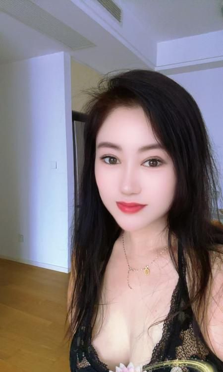 服务系大奶少妇-买色网