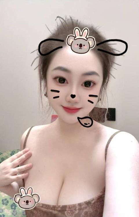 集美大胸欲女杉杉-买色网