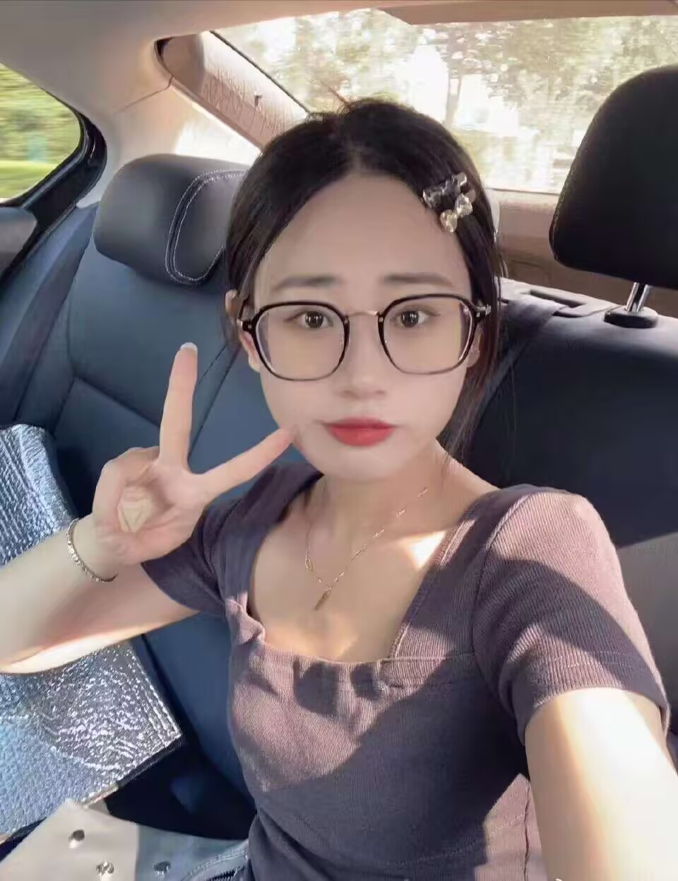 郑州一米五大奶小萝莉-买色网