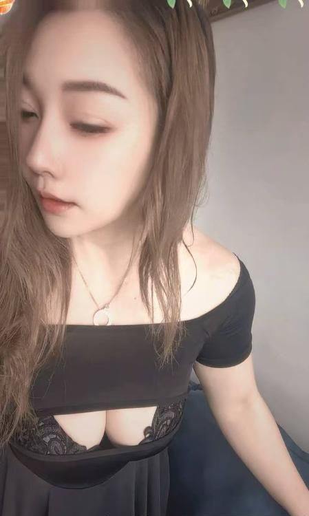 后入肥臀骚妹妞妞-买色网
