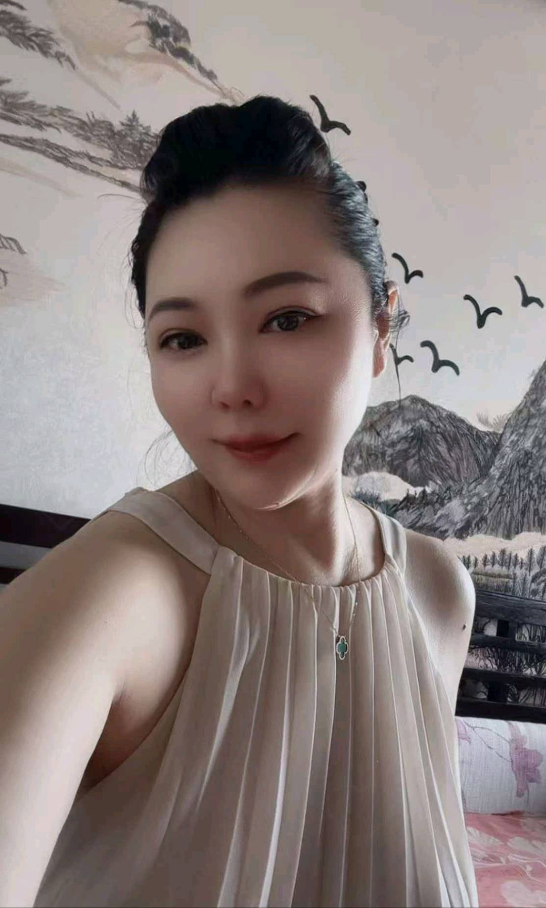 吐槽大奶少妇-买色网