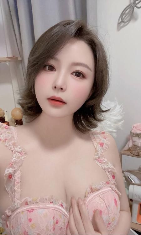 丰满大胸短发妹子-买色网