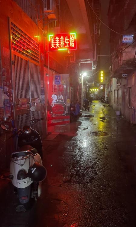 白云巷子-买色网