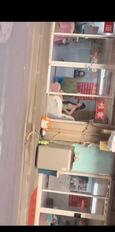 城区小巷-买色网