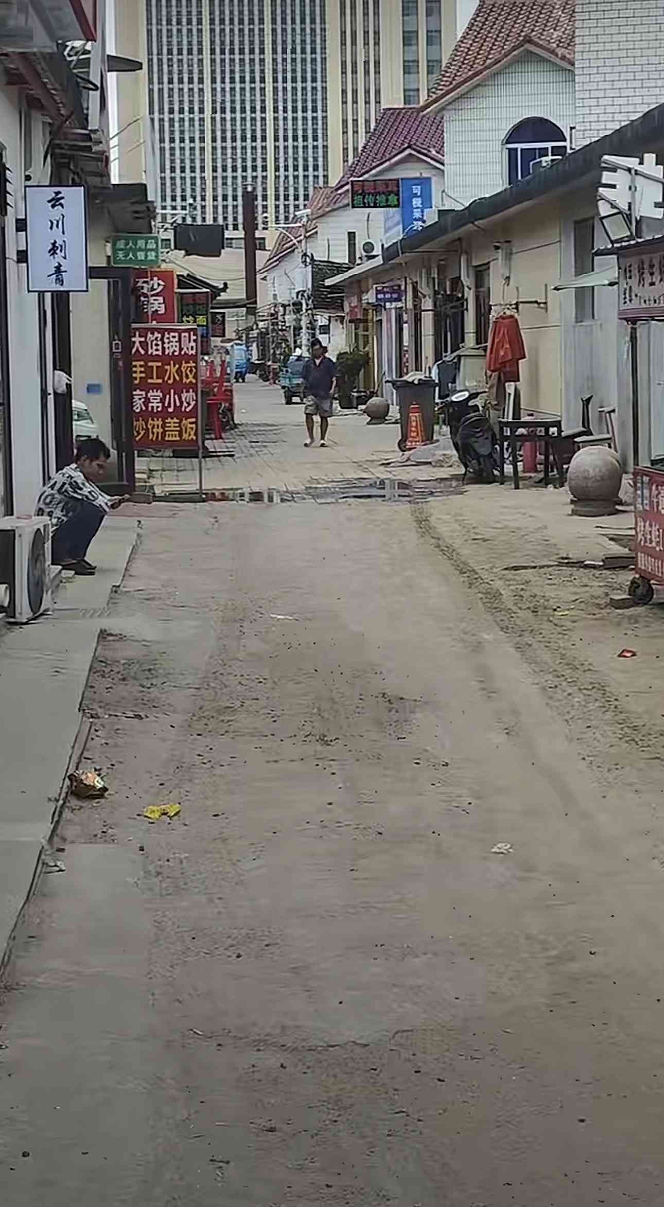 西青龙居扫街-买春楼