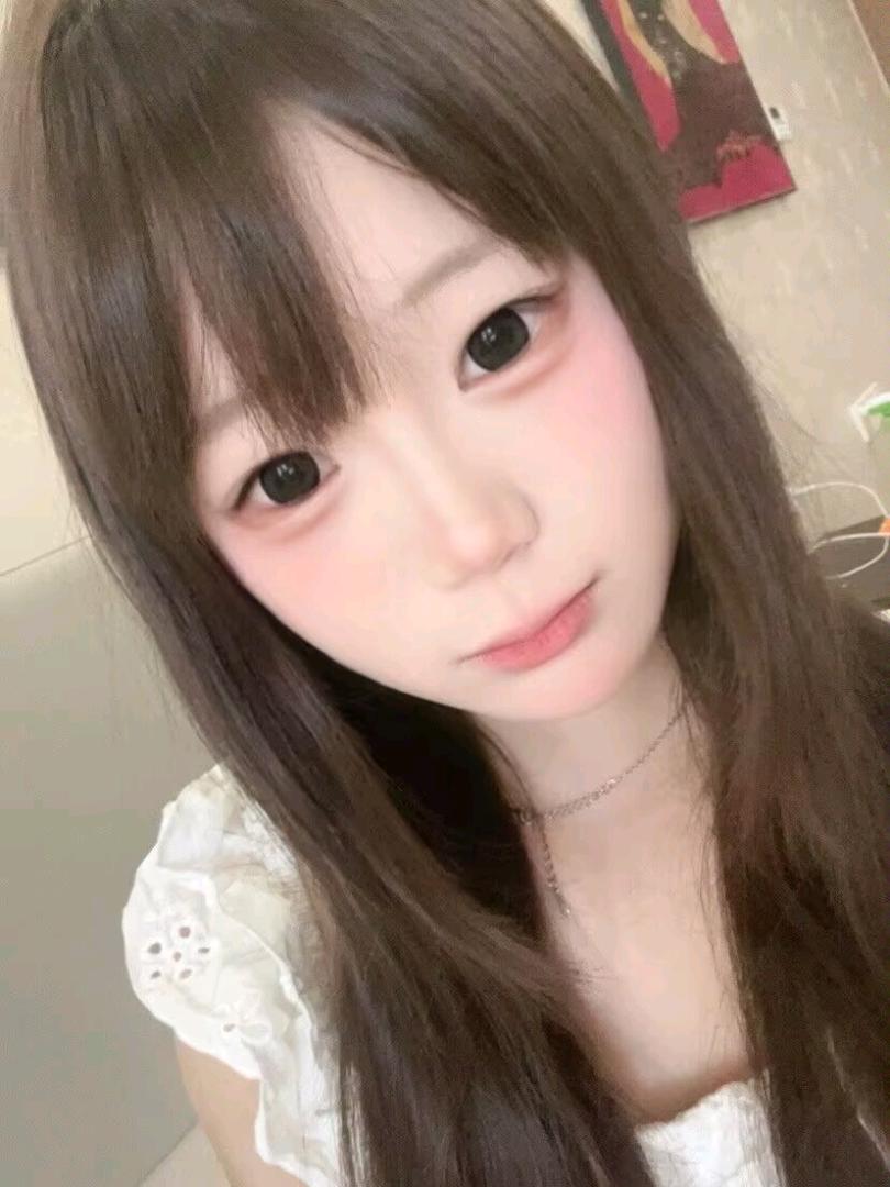 肤白貌美小萝莉-买色网