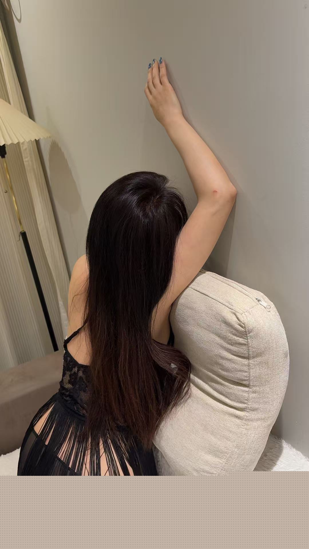 宝山骚气小姐姐配图2