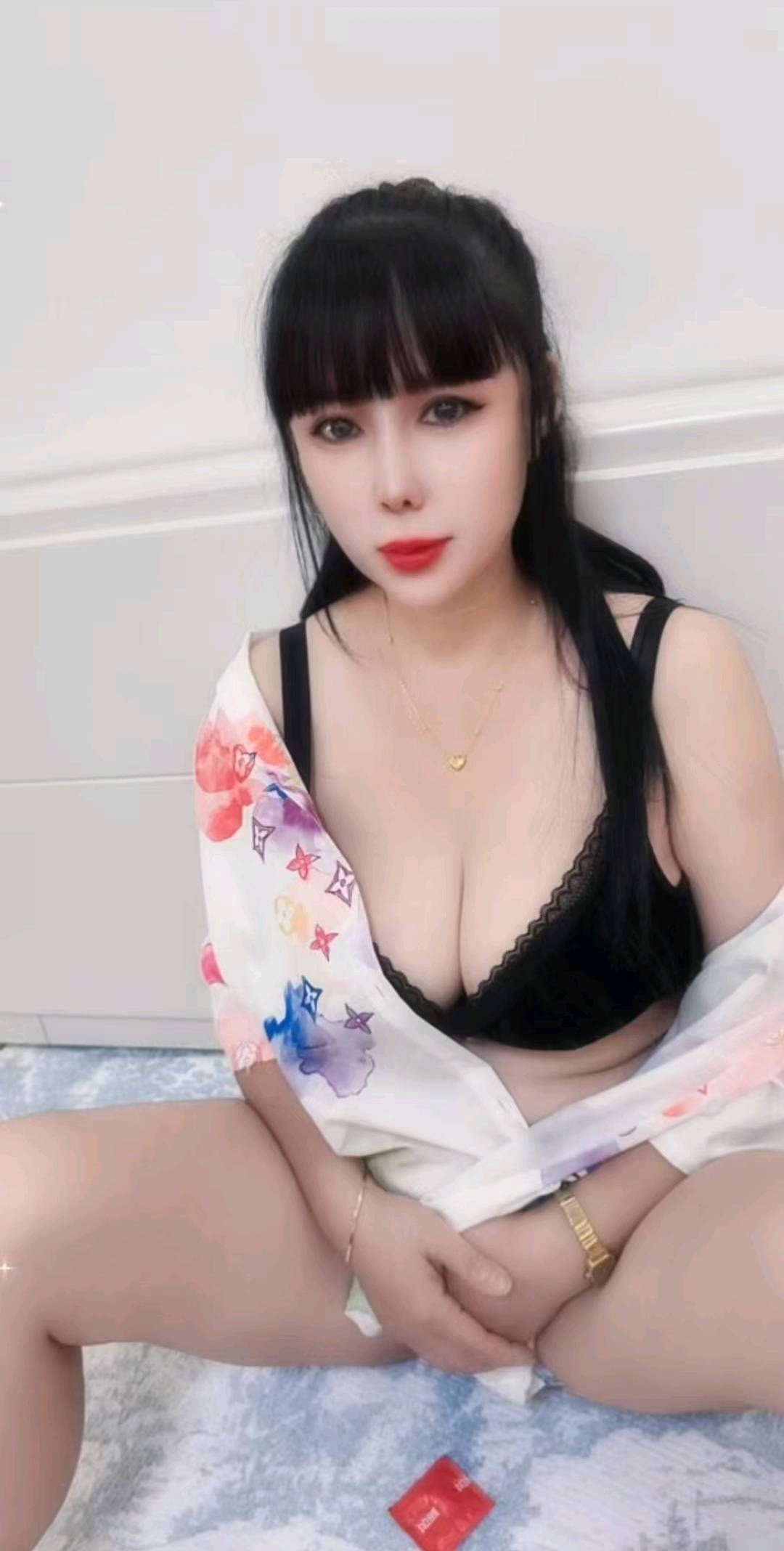 徐汇大奶骚妇6张不限次-买色网