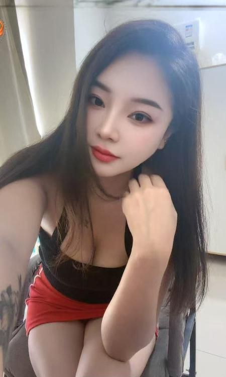 性感多汁少妇配图3