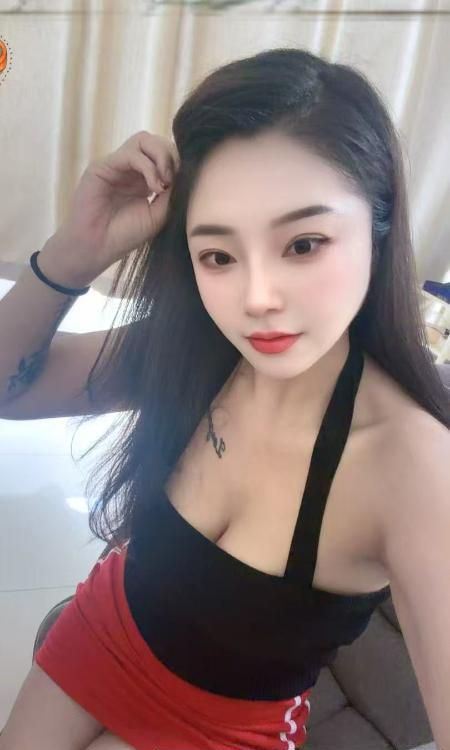 性感多汁少妇配图2