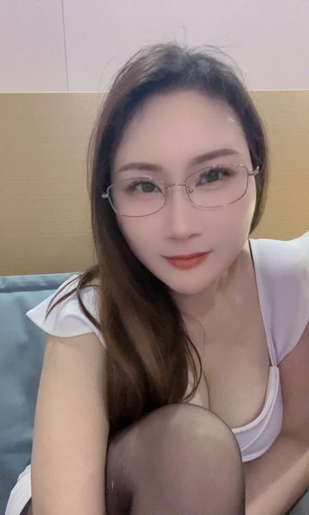 性感波霸少妇-买色网