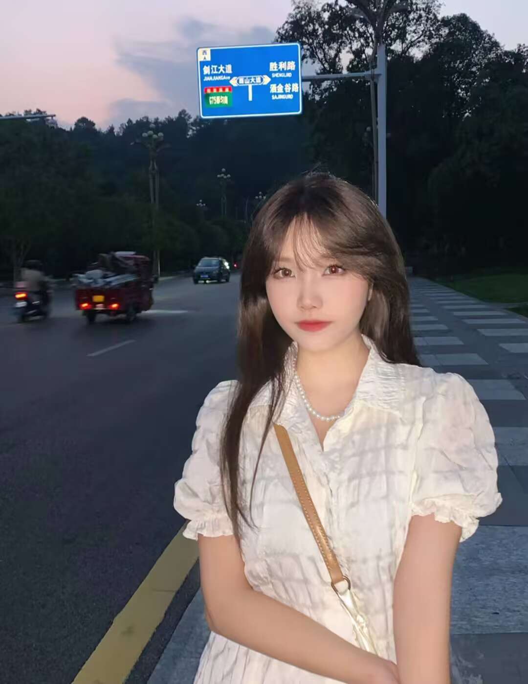 花果园婷婷-买色网