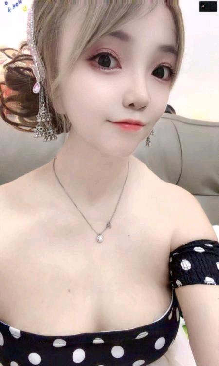 大眼美女冰冰-买色网