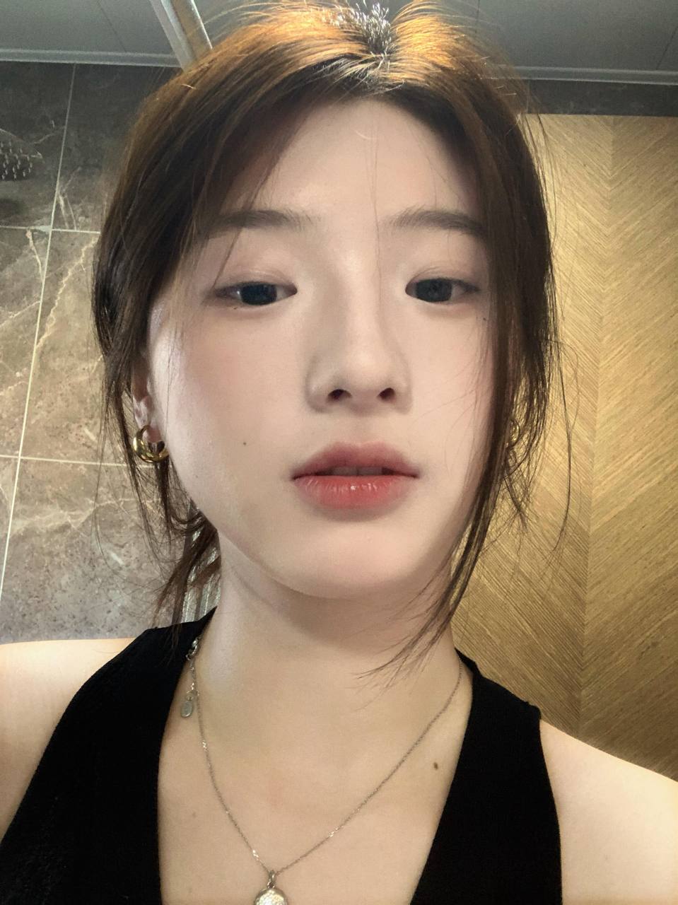 风骚性感小姐姐配图2