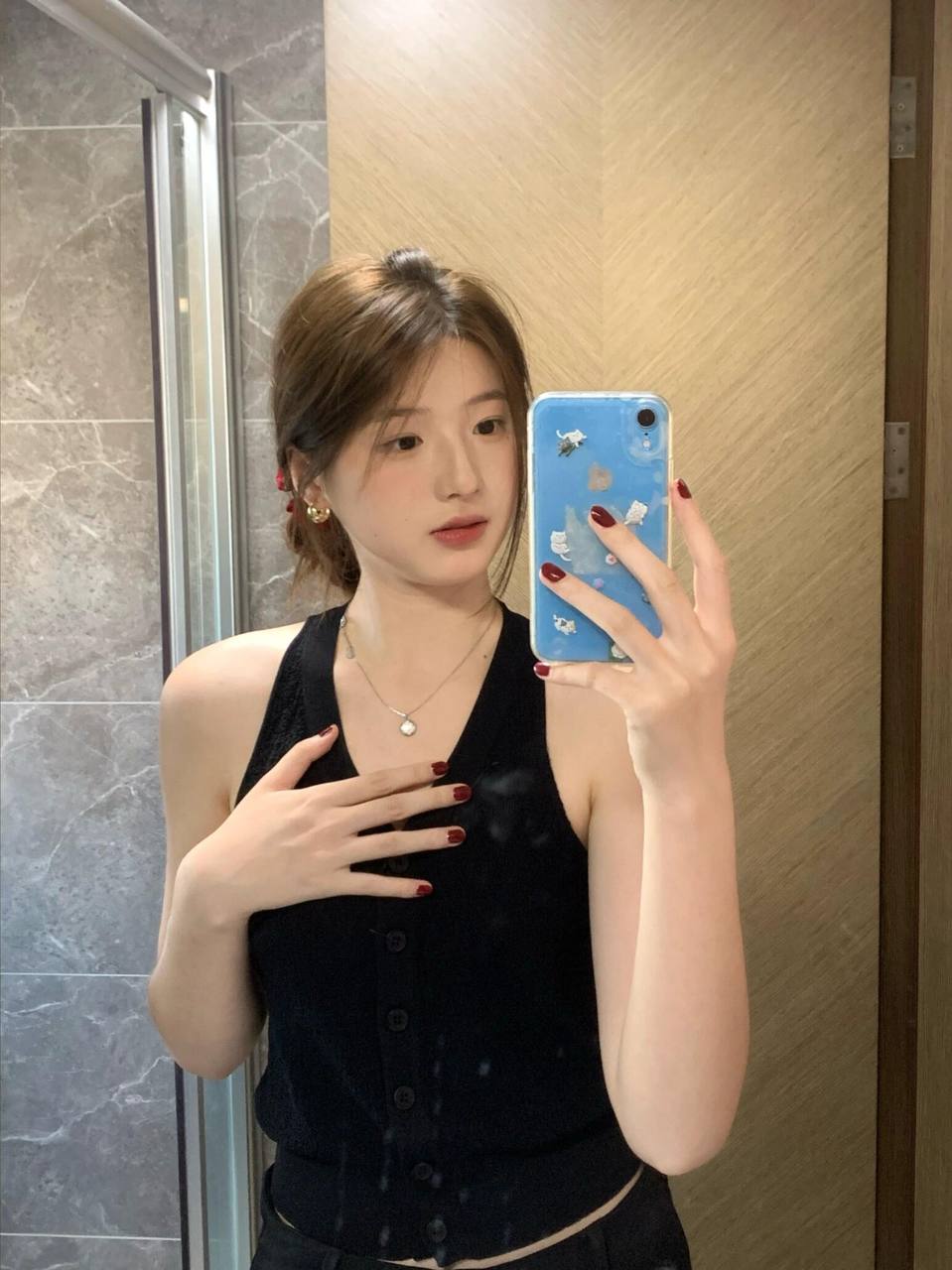风骚性感小姐姐配图3