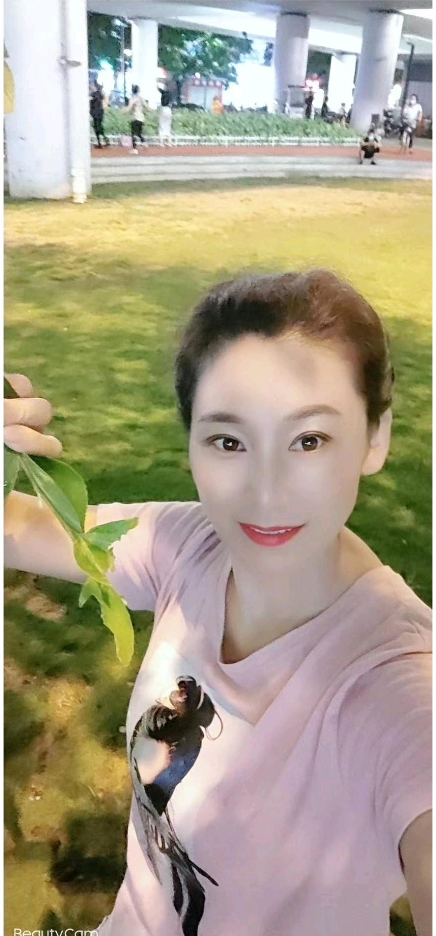 熟妇可潮吹后花园sm配图4