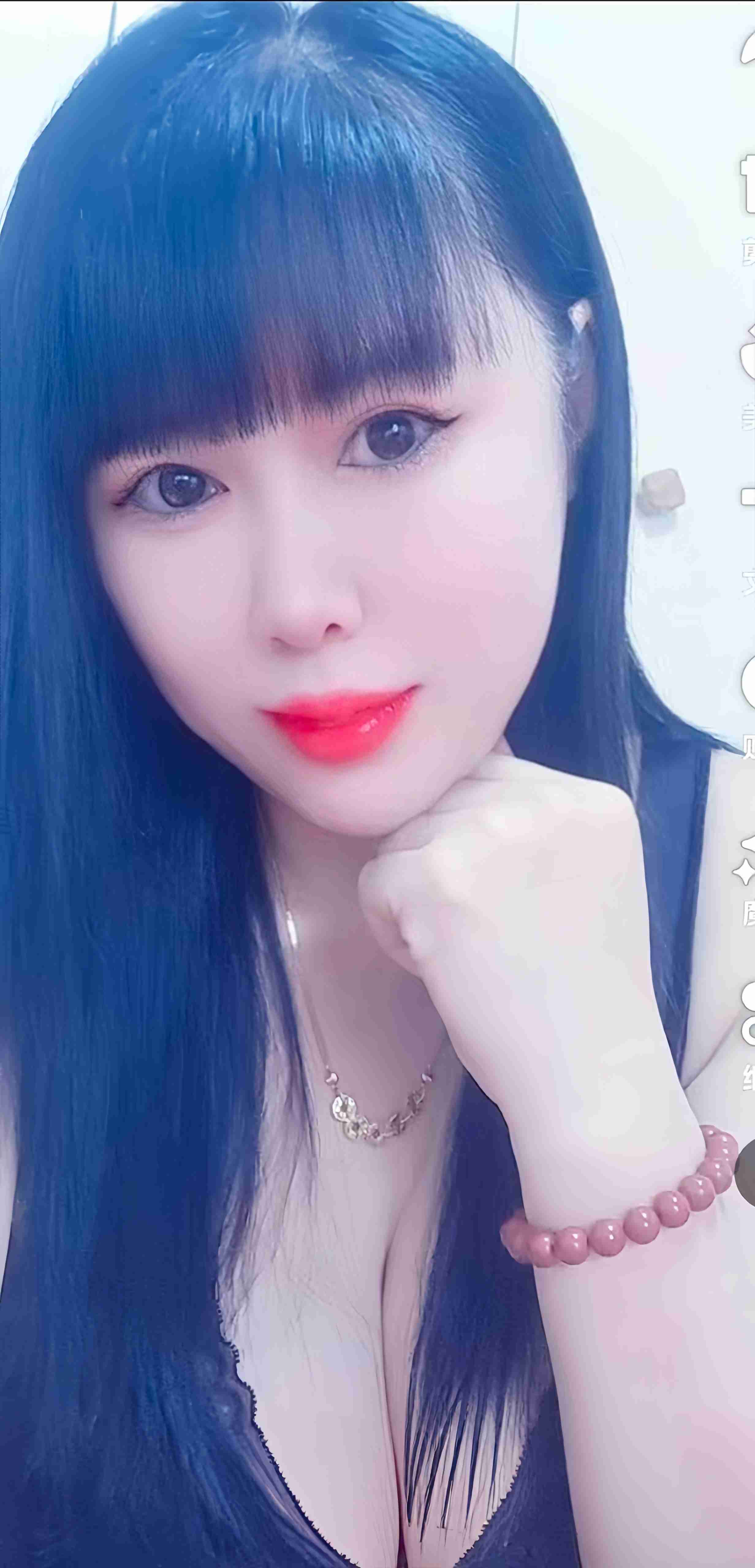 大奶骚少妇婉婷-品茶社