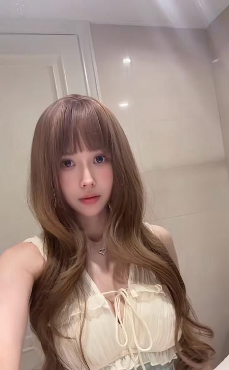 细腰小妖精-品茶社
