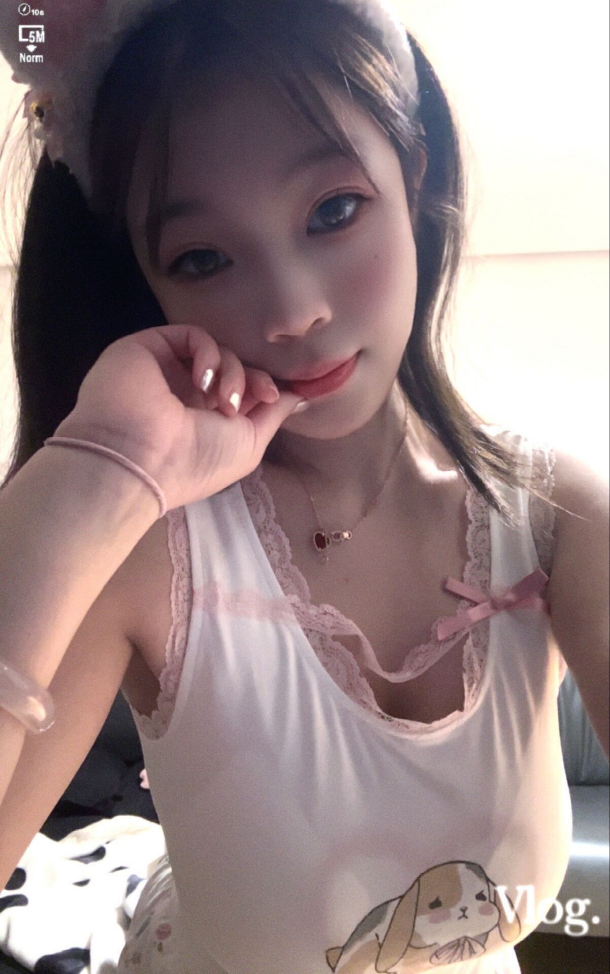 爱Cosplay的嫩妹甜甜-买色网