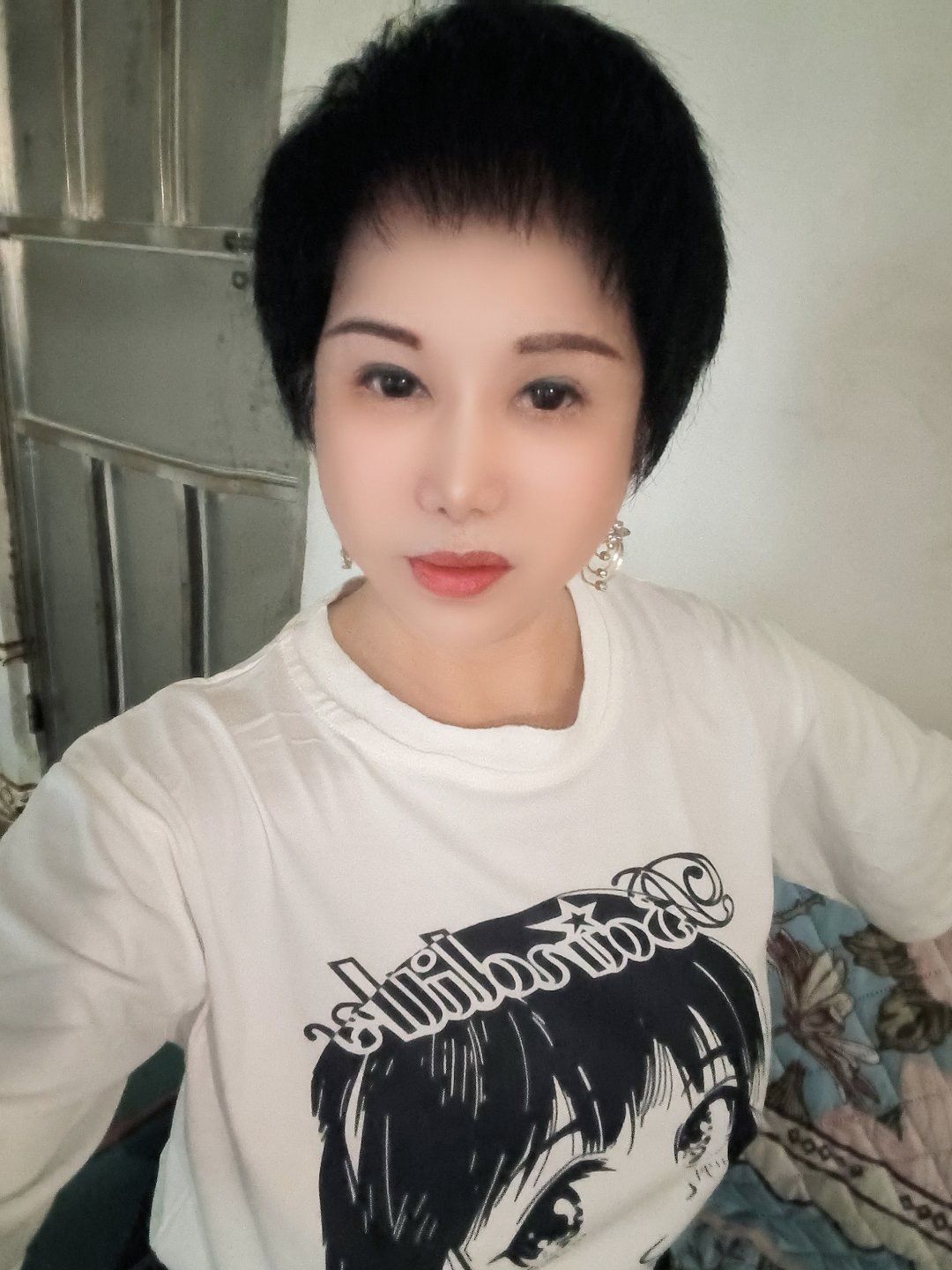 风骚极致御姐-买色网
