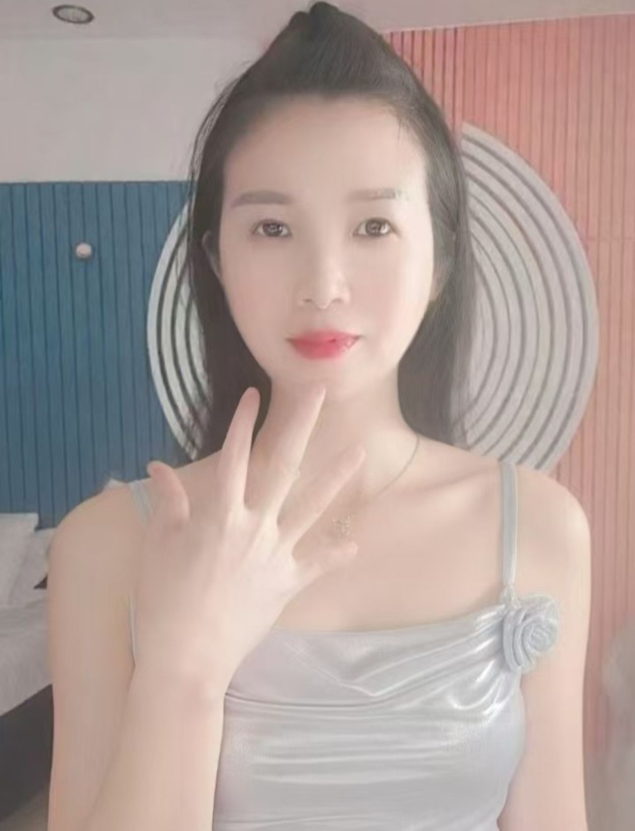 六和姐妹花-买色网