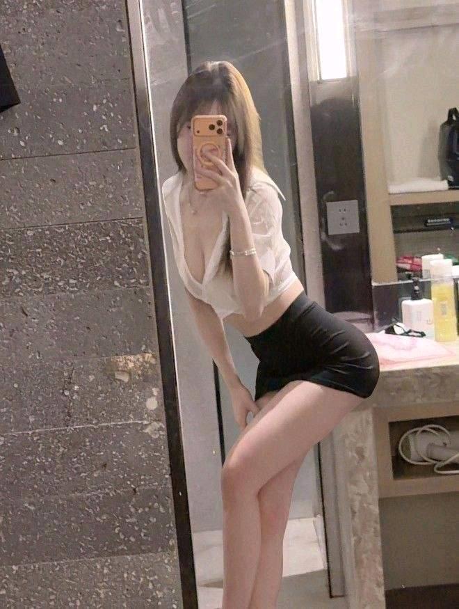鄞州区舌吻嫩妹佳宁-买色网