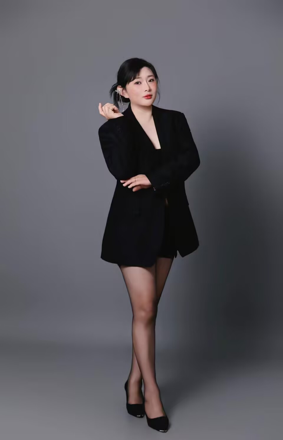 秦淮大奶新人温柔服务-买色网