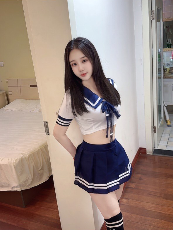 娇小可爱的JK，20厘米能捅穿-买色网