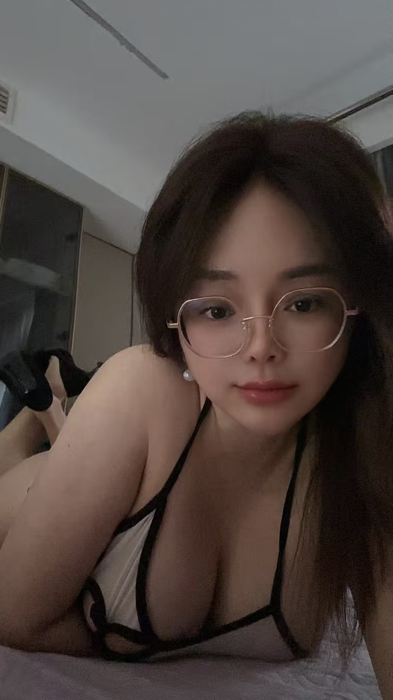 吴中大奶毒龙小涵老师-买色网