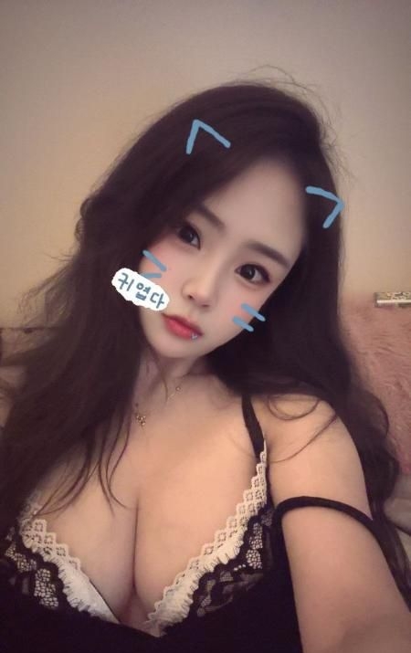 童颜大奶川妹子配图2