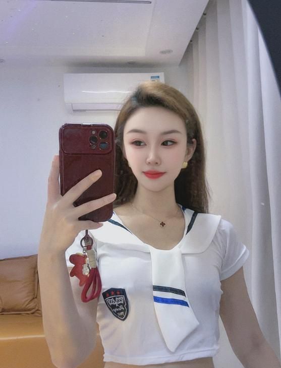 妩媚性感芙冷冷配图2