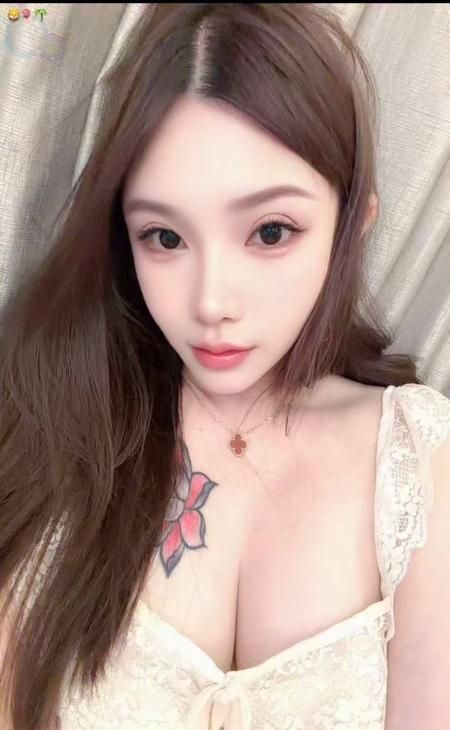 妩媚性感西西配图1