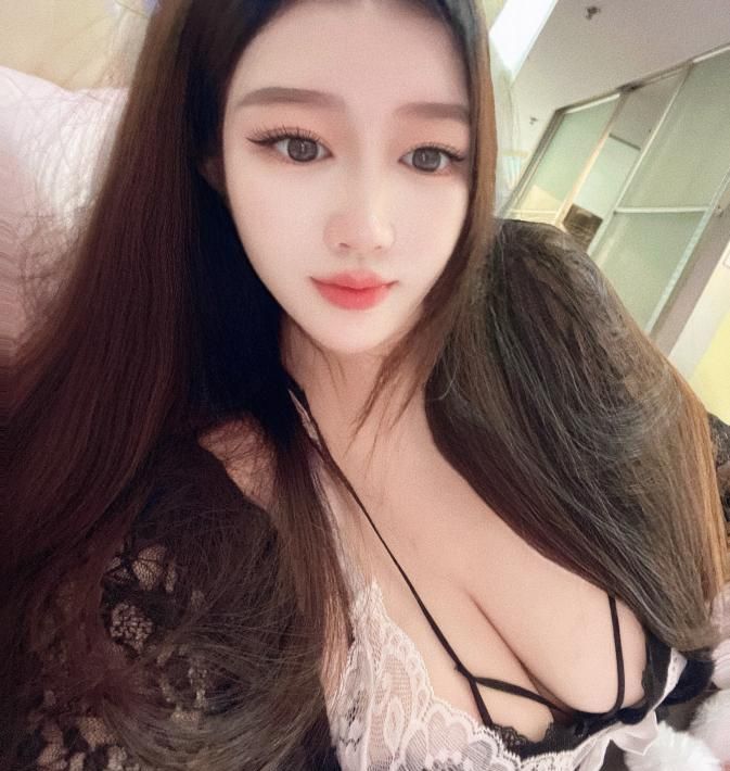 风骚服务系御姐能舌吻配图3