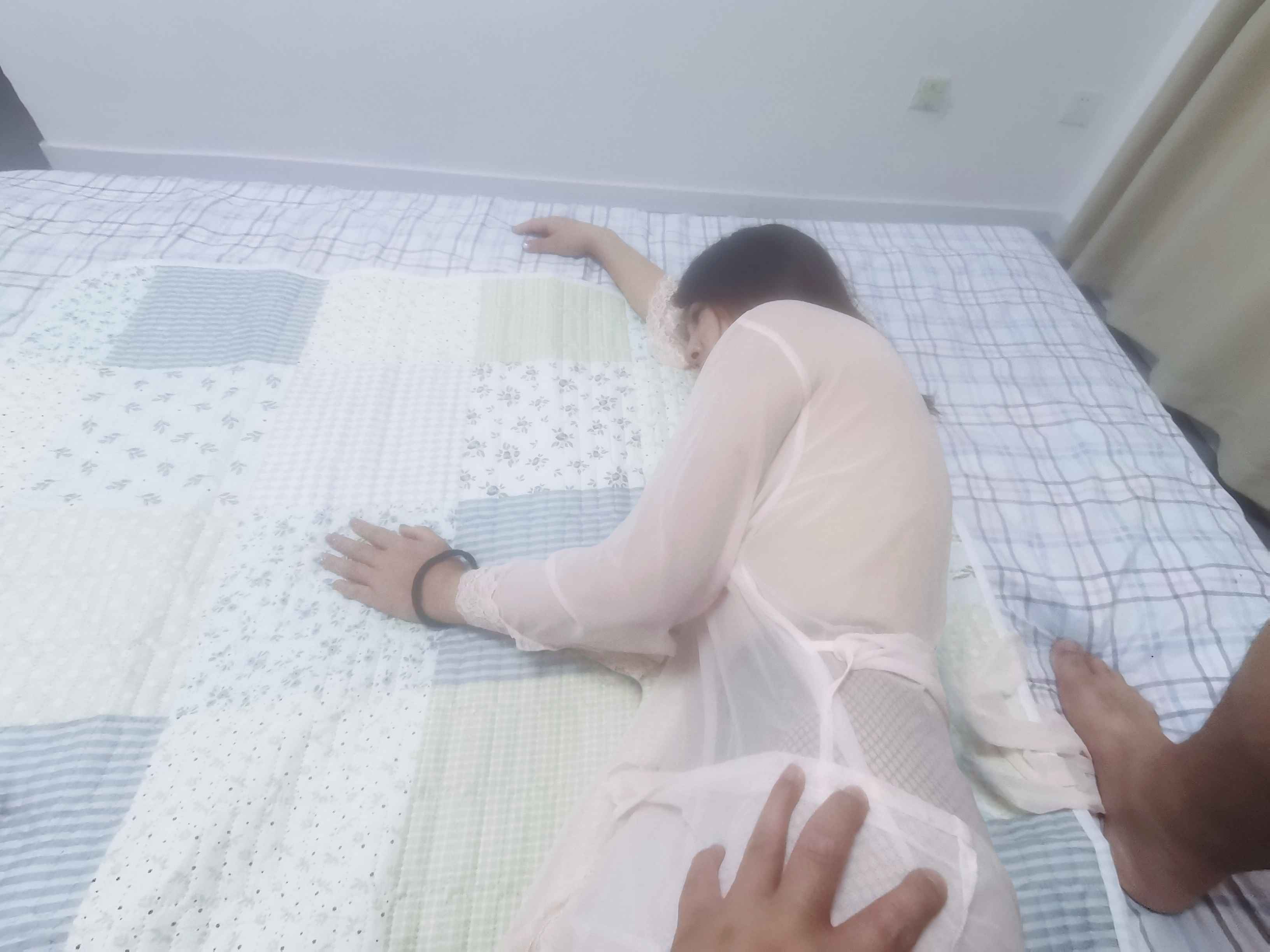 津南区娇小可人的妹子配图4