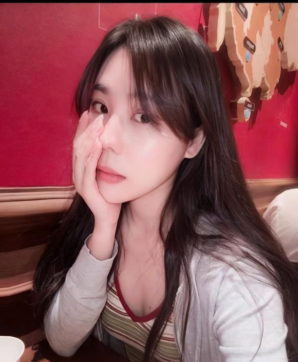 上城大胸蜜臀安然配图3