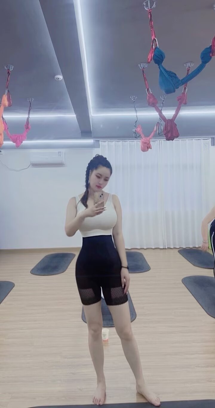 深圳楼凤西宝配图6