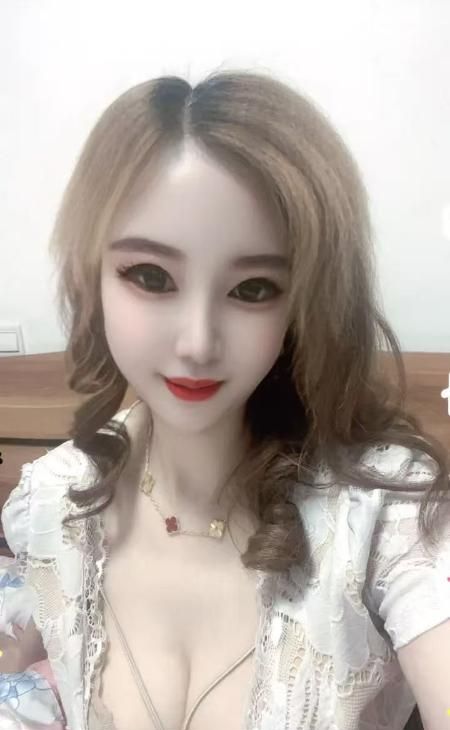 南京雨花最骚骚货配图1
