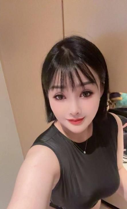 气质高挑服务系小姐姐配图3