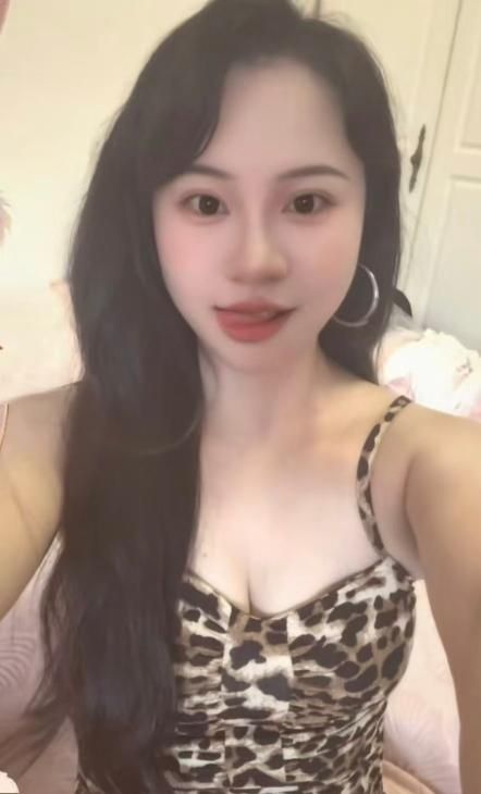 服务系大奶姐姐配图1