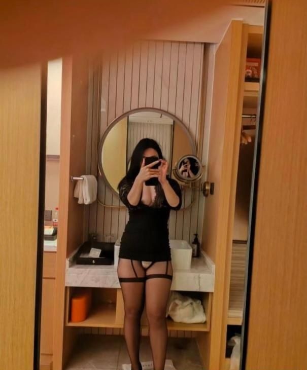 青羊区性感御姐飘飘配图2