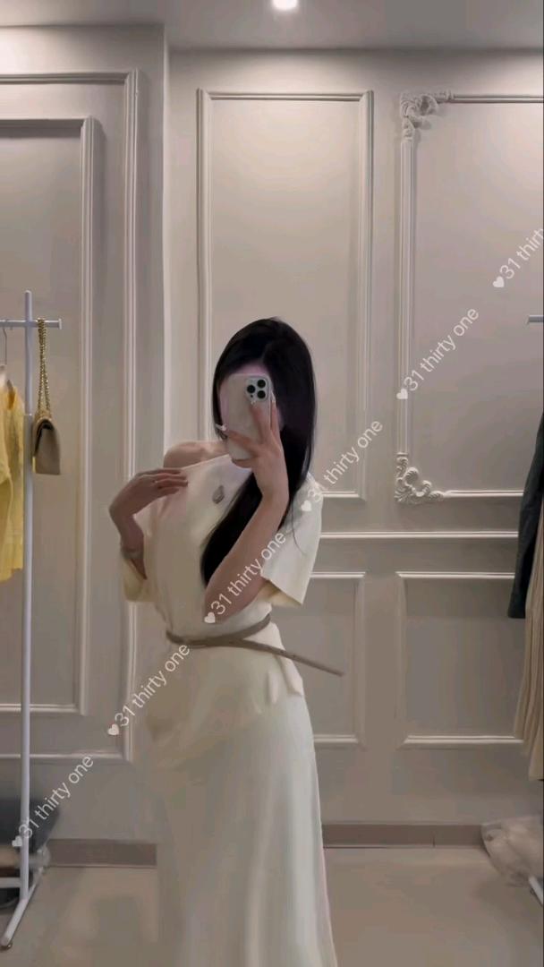 丝袜美腿御姐风-买色网