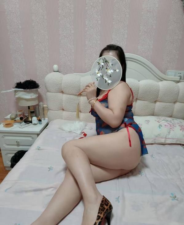 拱墅三通丝袜御姐配图1